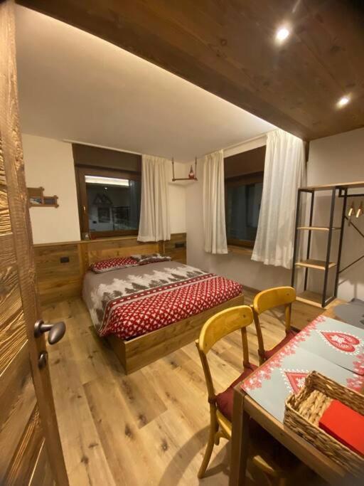 La Chambre De Chaloz Valtournenche Buitenkant foto